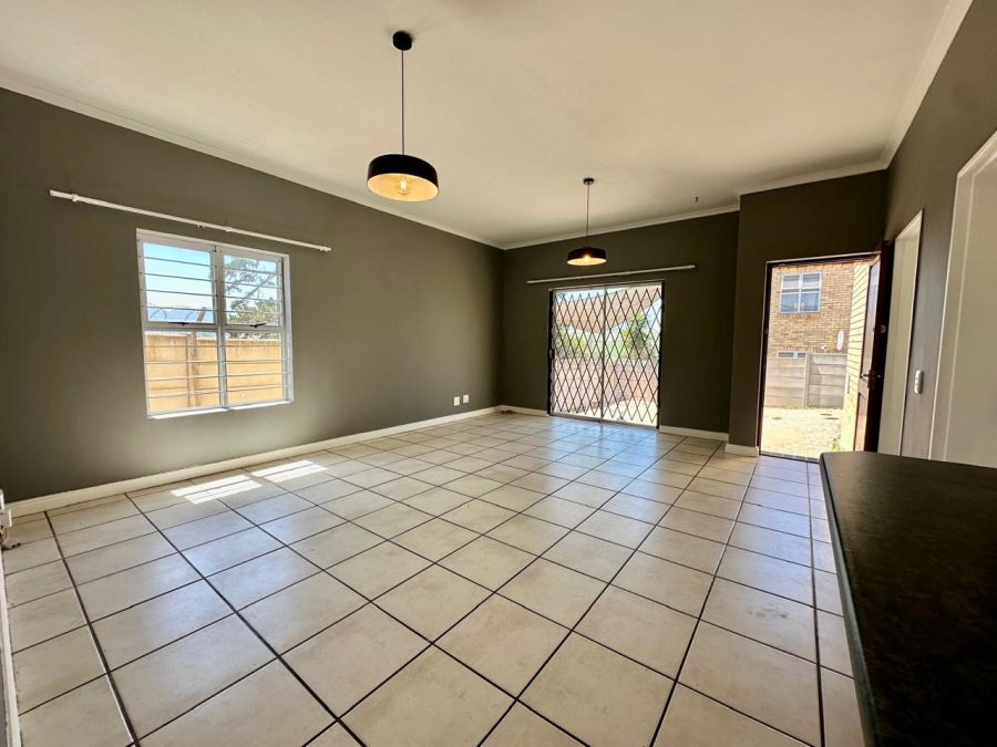 3 Bedroom Property for Sale in Normandie Western Cape